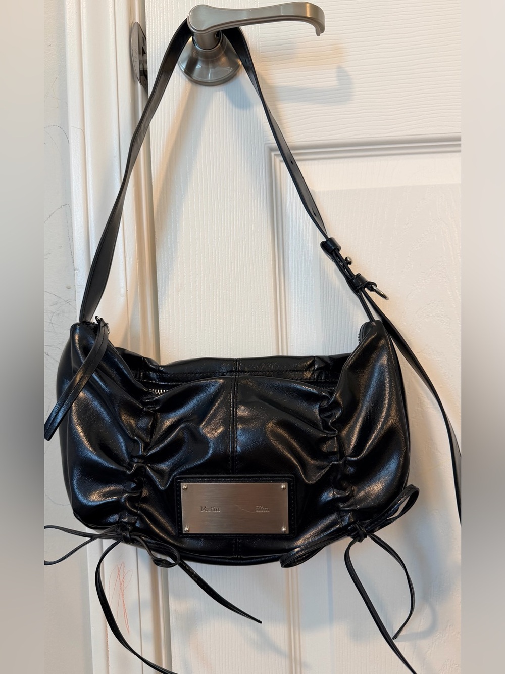 Matin Kim HALF SHIRRING RIBBON ROUND BAG